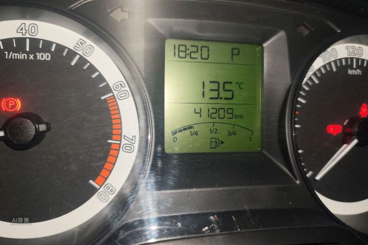 Skoda Fabia 2017 immagine di auto #14