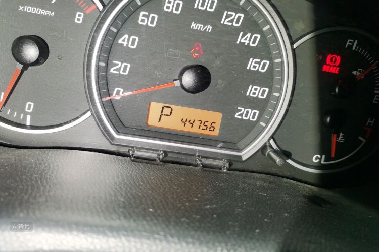 铃木 雨燕 2015 汽车图片 #14