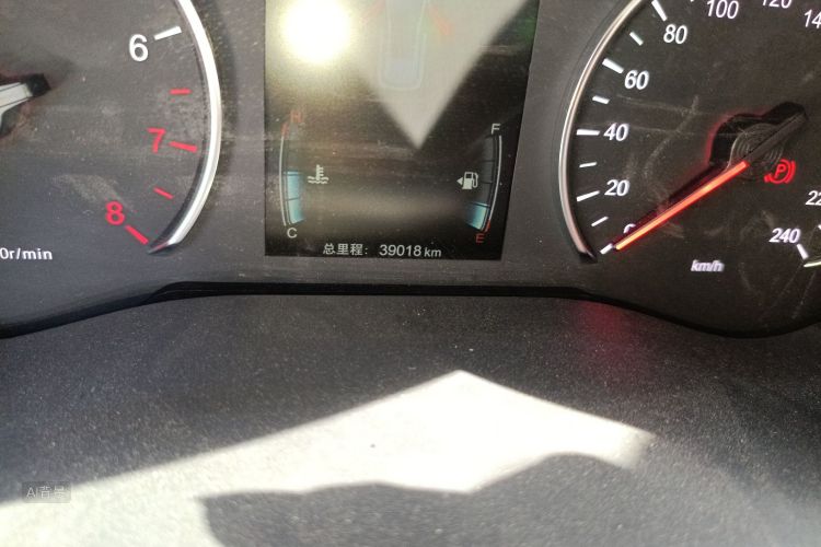BYD 2019 #14 BYD 2019 car image #14