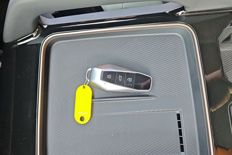 2025 car image #14