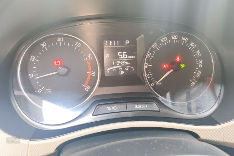 Skoda Fabia 2015 image de voiture #14