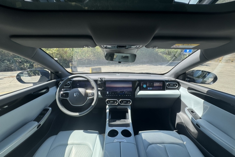 零跑汽车 零跑C01 2023 汽车图片 #14