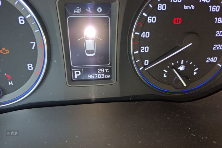 Hyundai Mistra 2016 car image #14