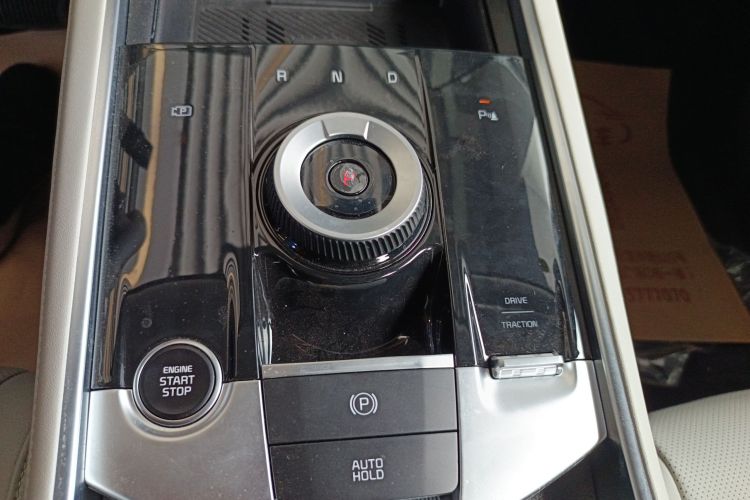 起亚 狮铂拓界 2026 汽车图片 #14