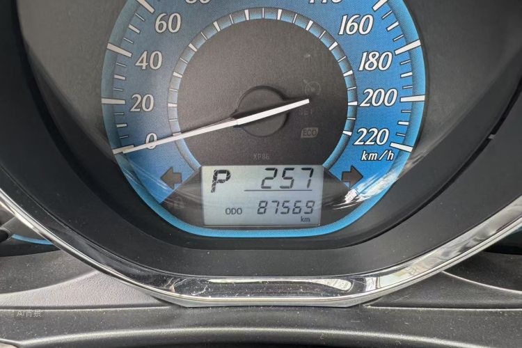 Toyota Yaris L Zhixuan 2016 immagine di auto #14