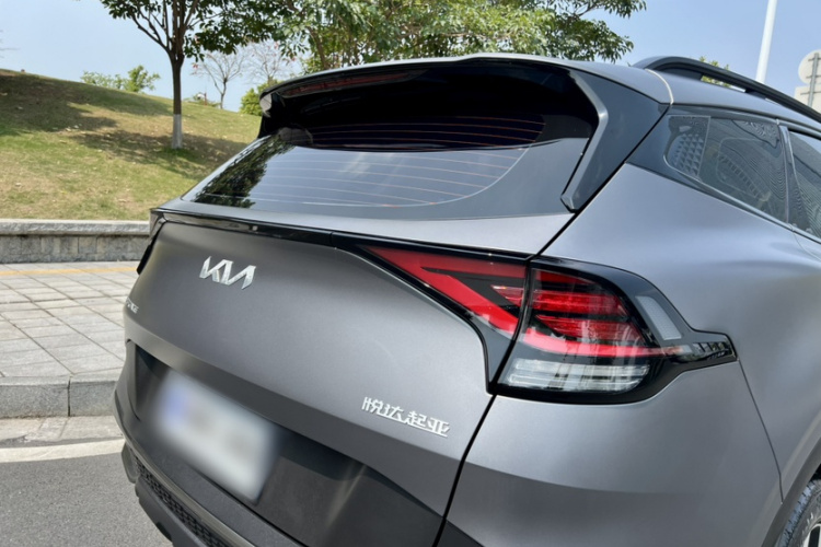 起亚 狮铂拓界 2022 汽车图片 #14