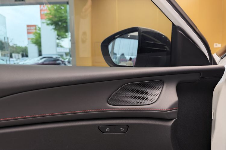 5 2024 car image #14