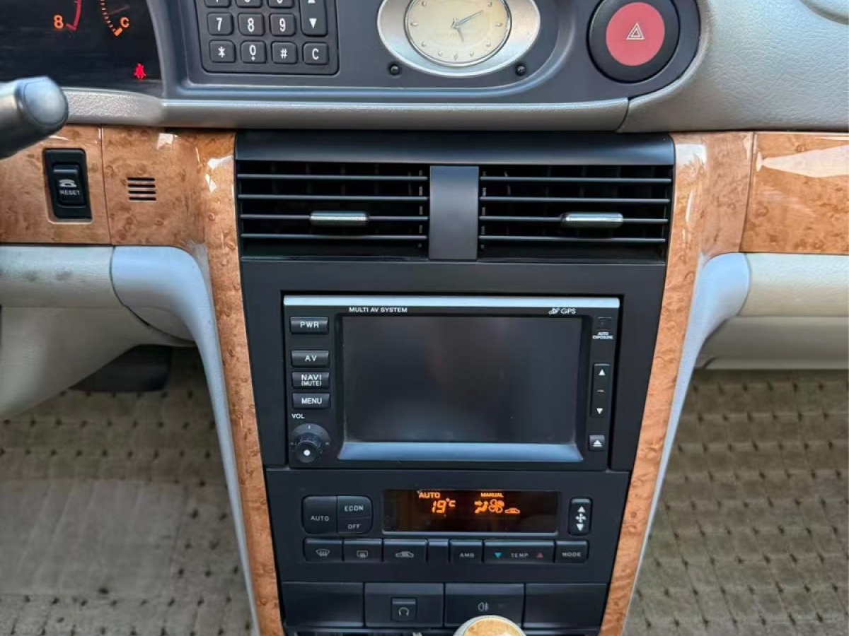 日产 蓝鸟经典 2006 汽车图片 #14