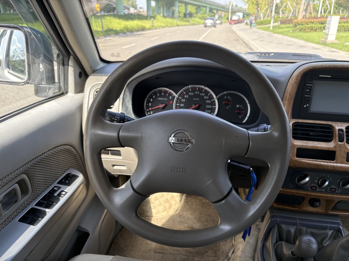 日产 日产帕拉丁 2011 汽车图片 #14