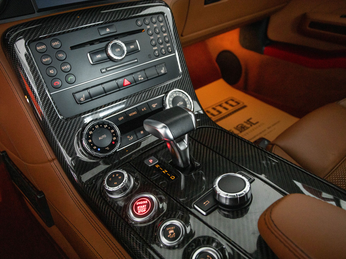 Mercedes-Benz SLS AMG 2015 #14 Mercedes-Benz SLS AMG 2015 изображение автомобиля #14