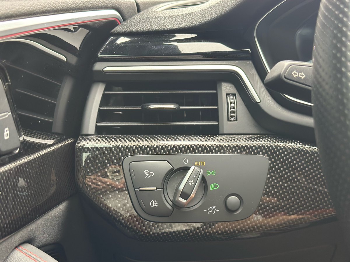 Audi S4 2023 car image #14