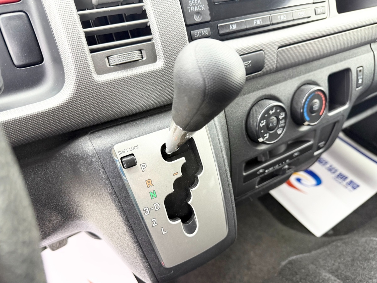 Toyota Hiace 2010 #14 Toyota Hiace 2010 immagine di auto #14