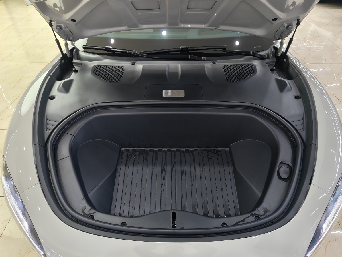 MI SU7 2025 immagine di auto #14