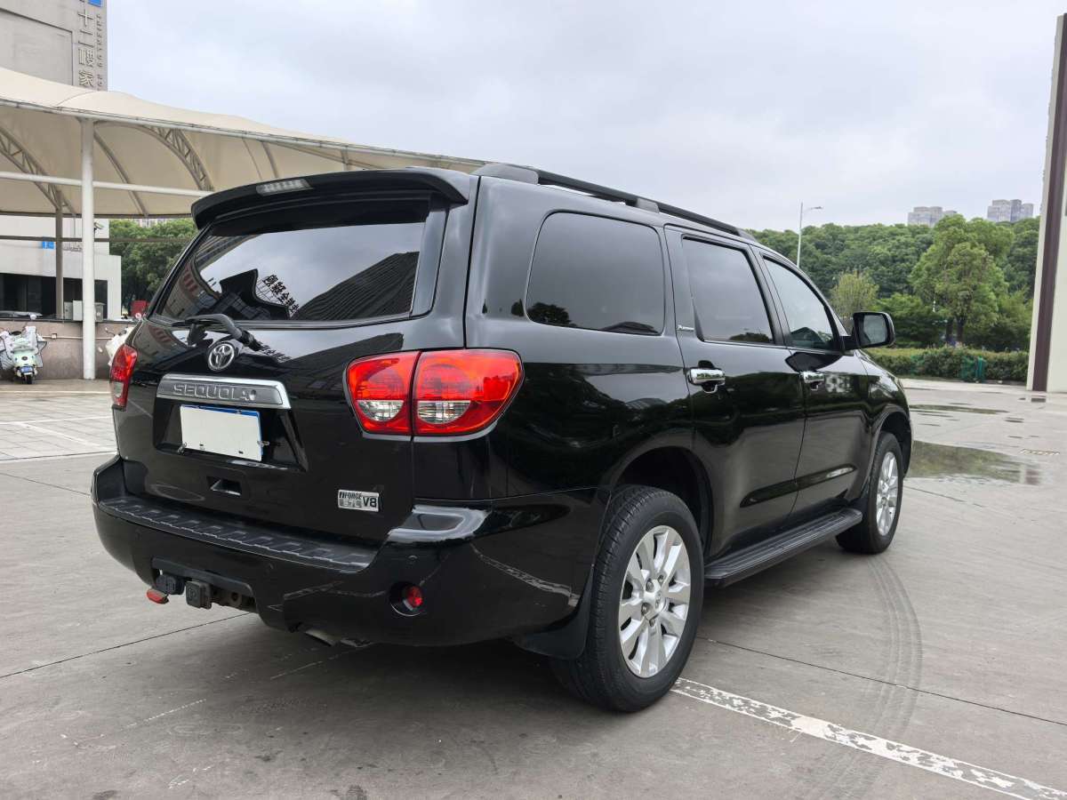 Toyota Sequoia 2013 #14 Toyota Sequoia 2013 immagine di auto #14