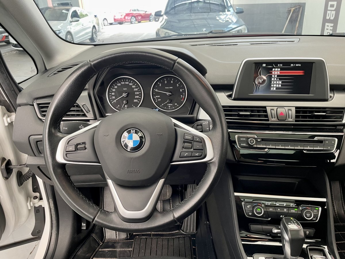 BMW 2 Series Tourer 2017 car image #14