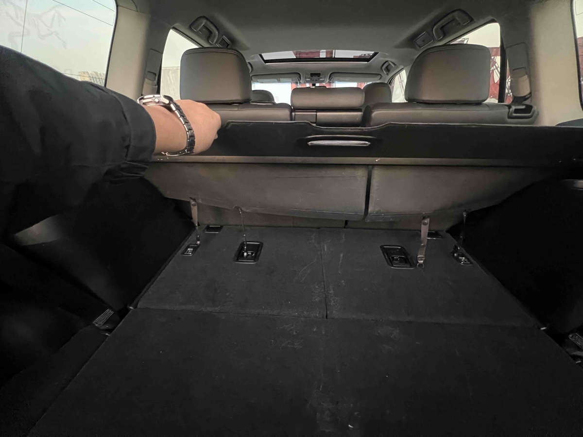 Toyota Prado (Imported) 2014 car image #14