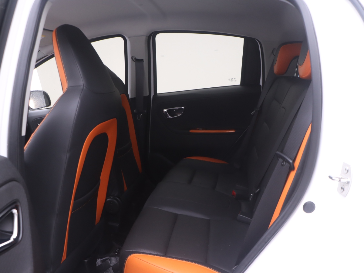 GEELY Vision X1 2019 immagine di auto #14