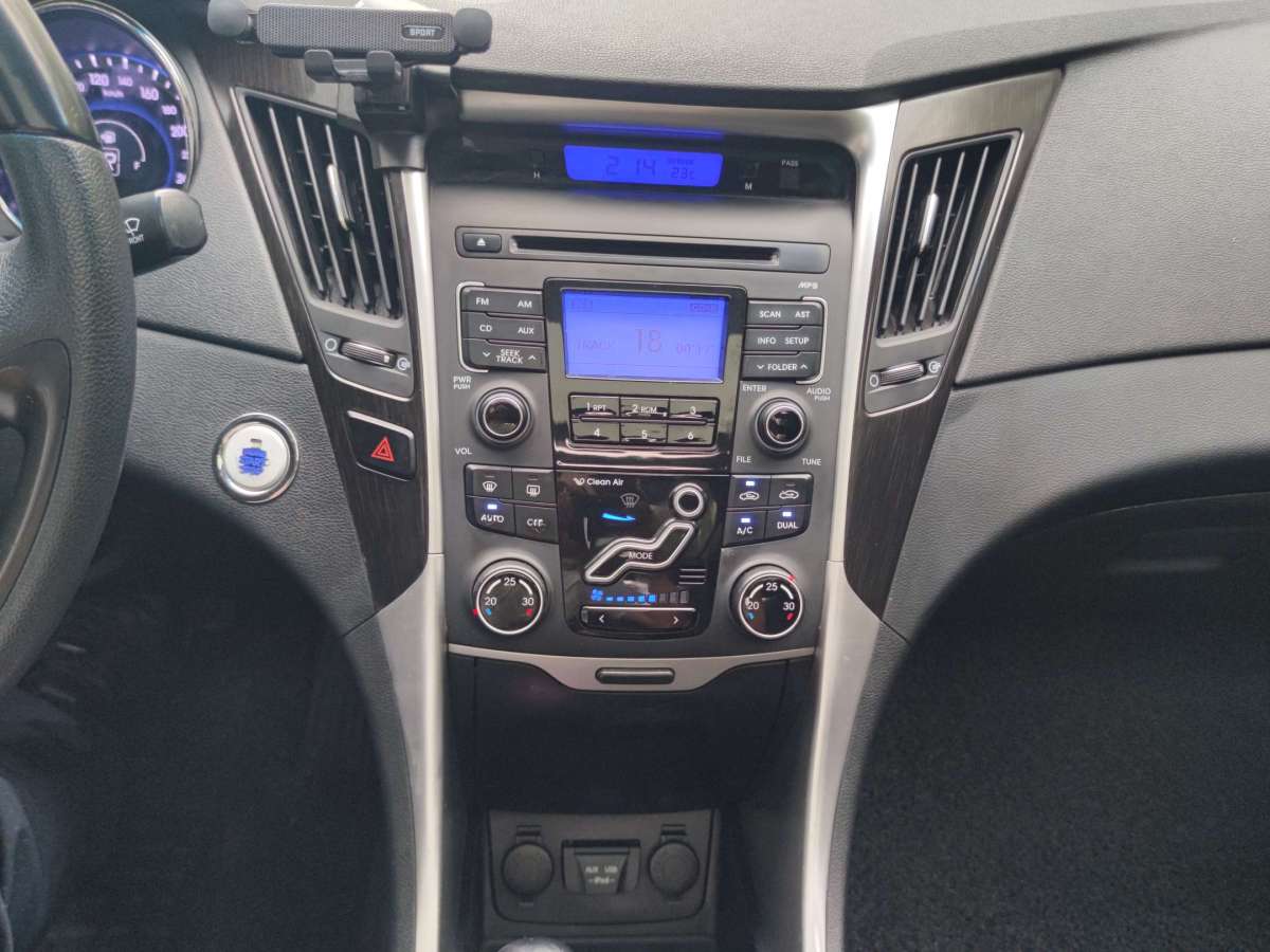 现代 索纳塔 2011 汽车图片 #14