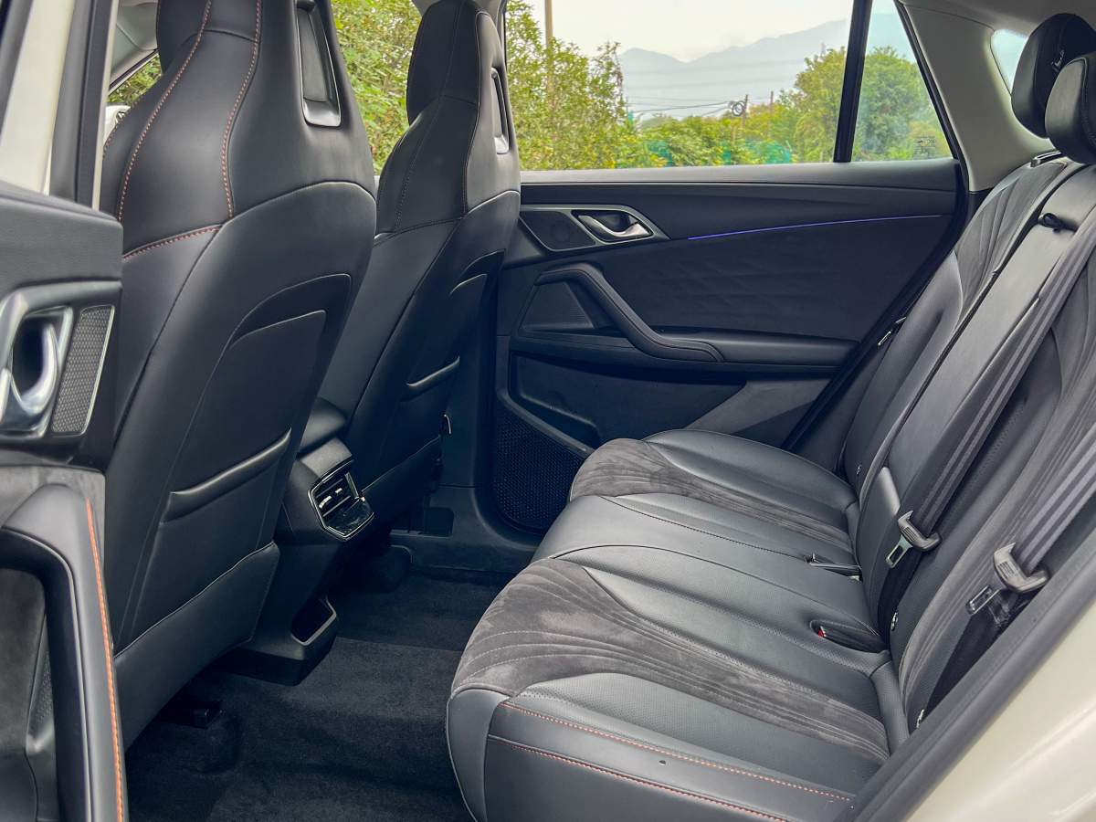 Roewe D5X DMH 2024 imagem de carro #14