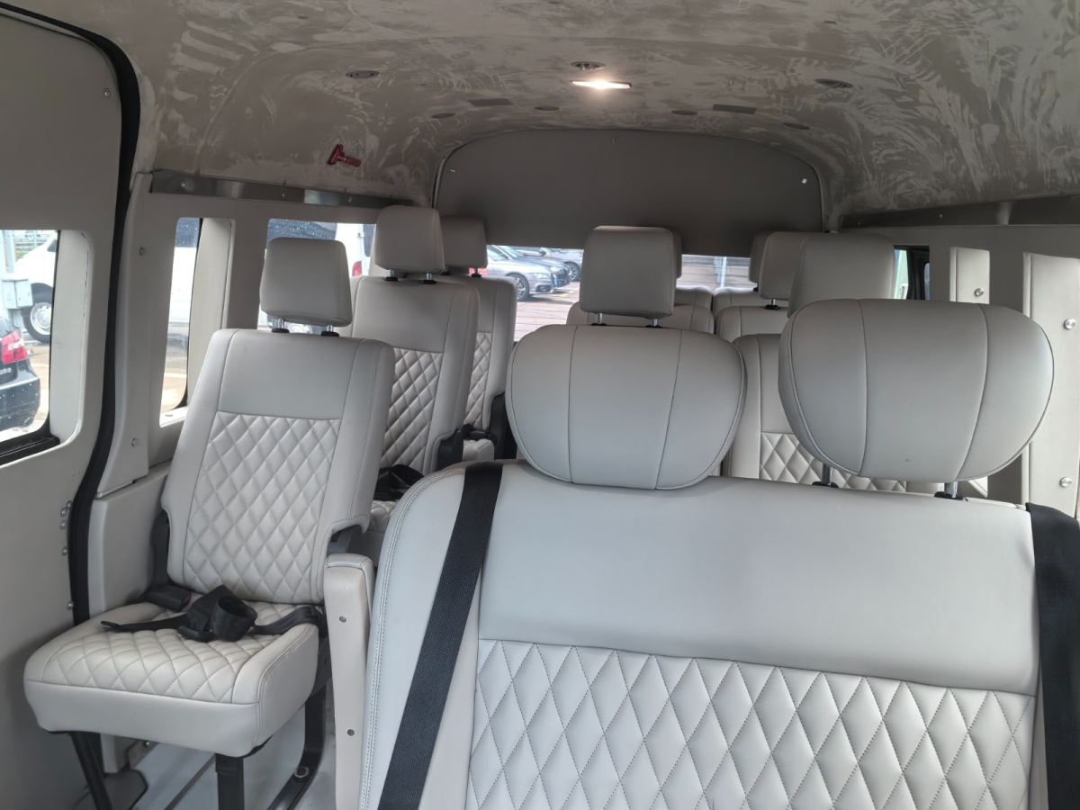 Toyota Hiace 2022 immagine di auto #14