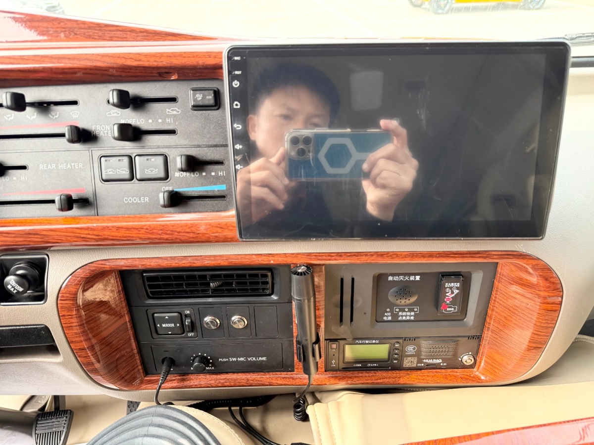 Toyota Coaster 2023 imagen de coche #14