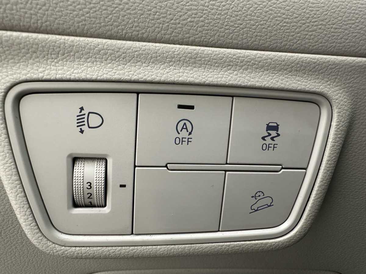 Hyundai Tucson (Imported) 2021 #14 Hyundai Tucson (Imported) 2021 car image #14