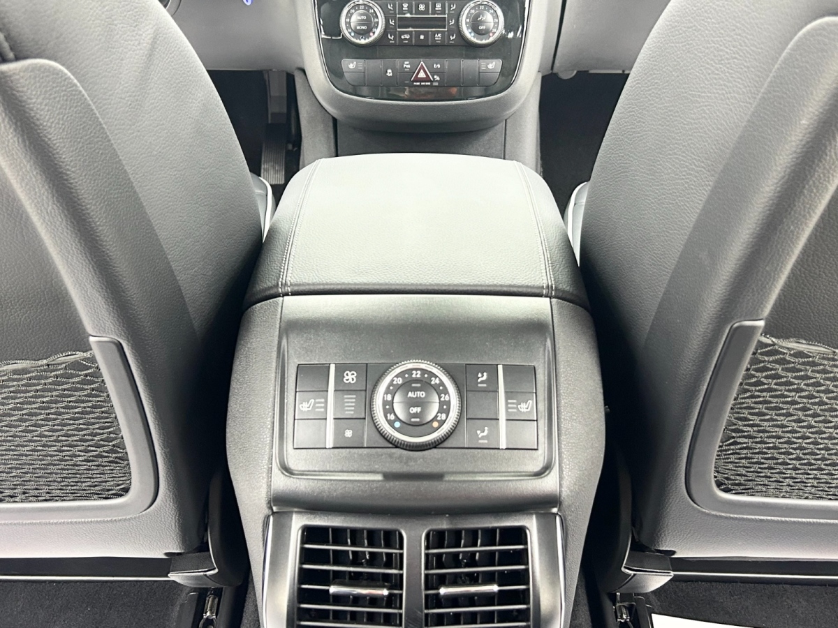 Mercedes-Benz R Class 2017 car image #14