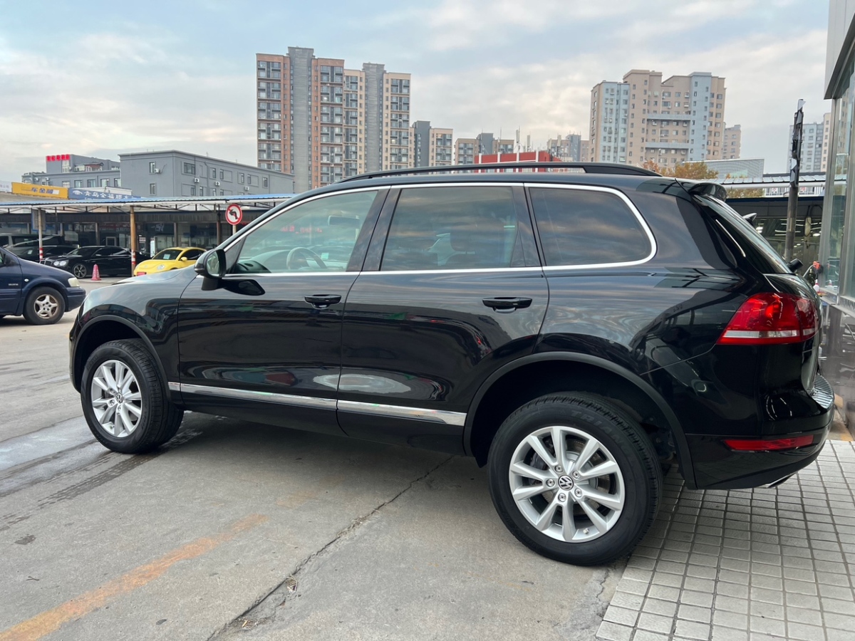 Volkswagen Touareg 2014 car image #14