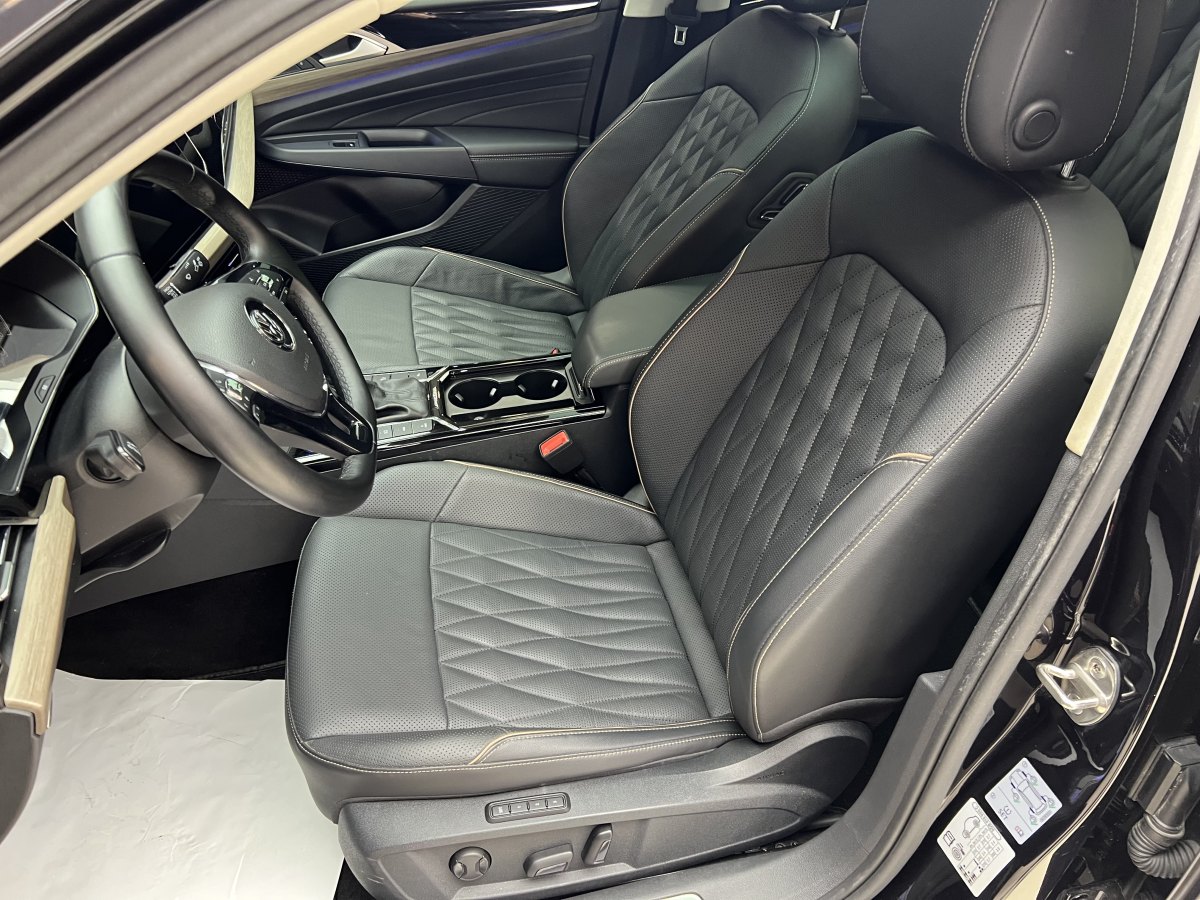 Volkswagen Passat New Energy 2021 immagine di auto #14