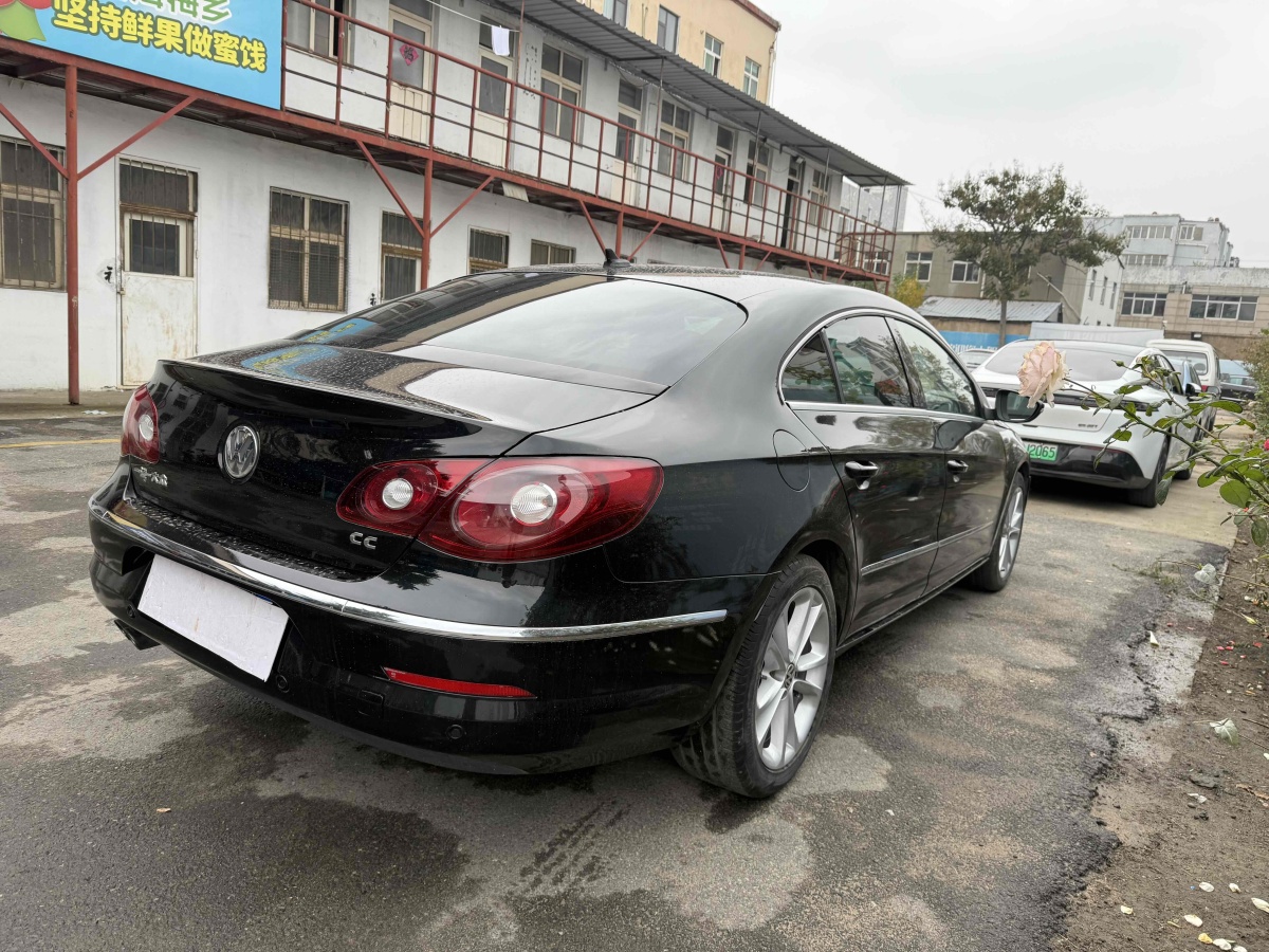 Volkswagen CC 2012 car image #14