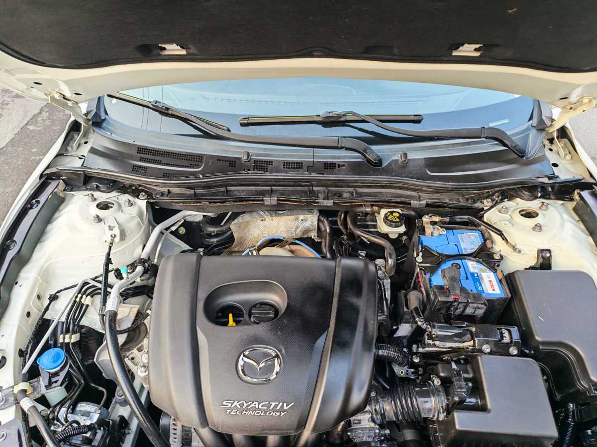 Mazda 3 2015 image de voiture #14