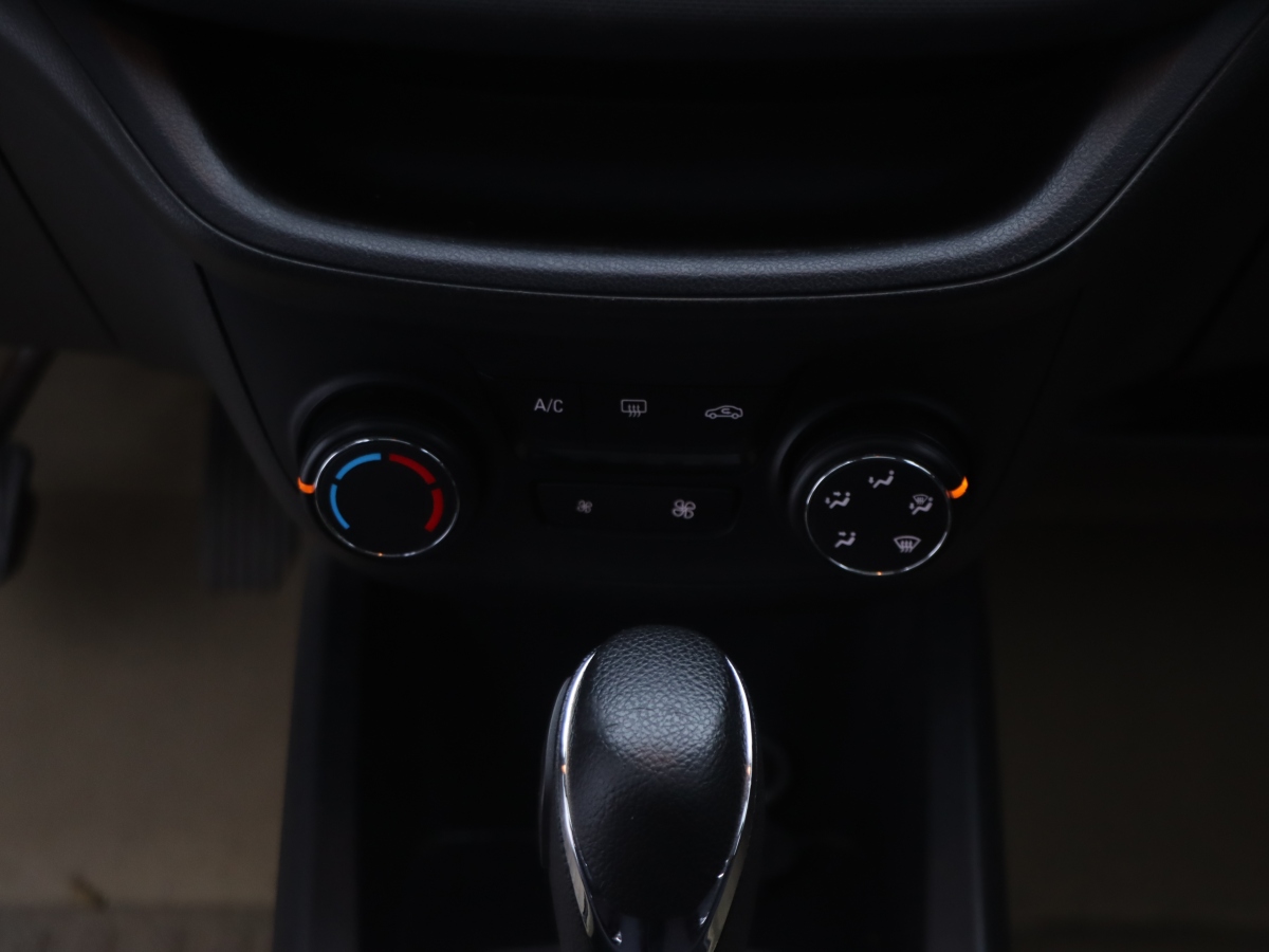 Chevrolet Lova 2016 car image #14