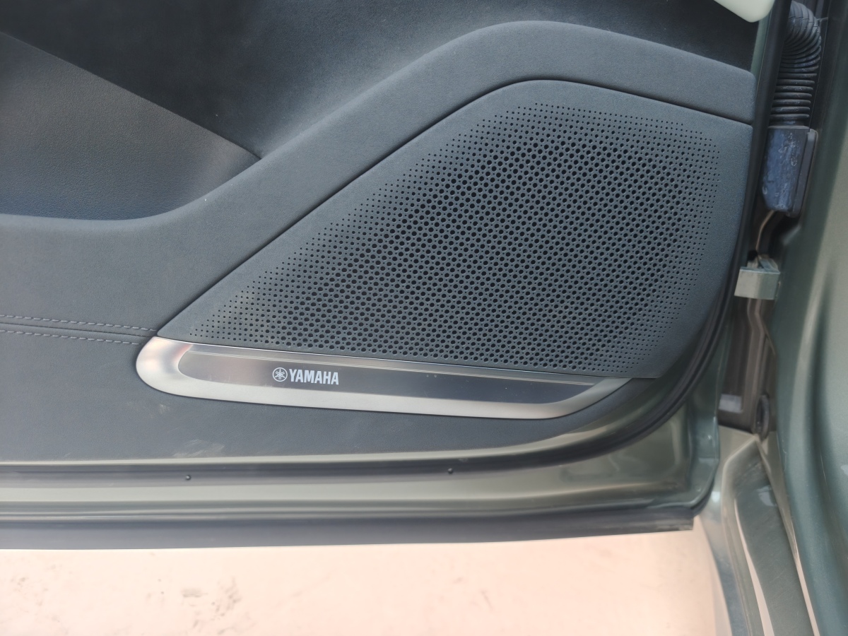 极氪 极氪001 FR 2024 汽车图片 #14