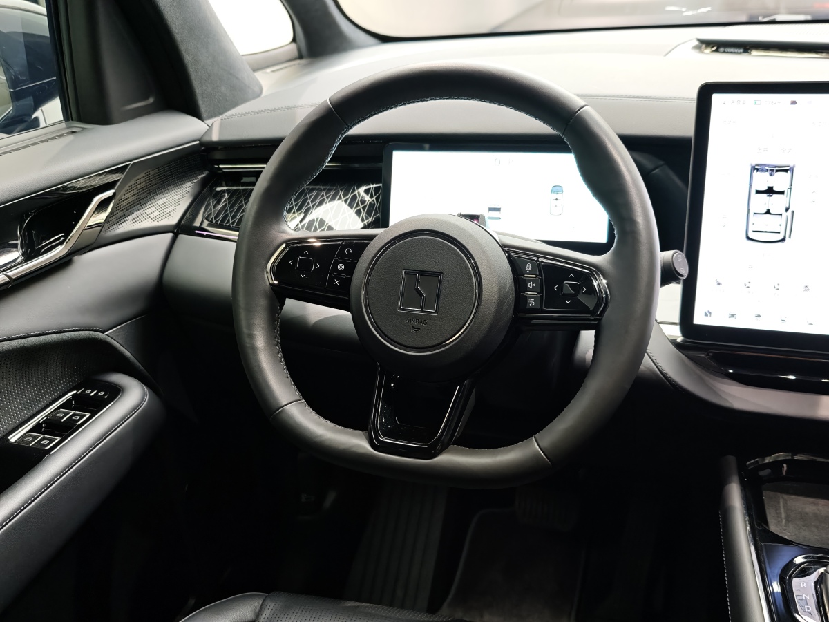 Hyundai Coupe 2023 صورة سيارة #14