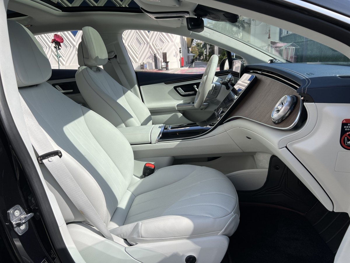 Mercedes-Benz EQE Class 2024 car image #14