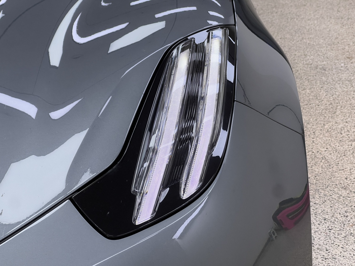 极氪 极氪001 FR 2023 汽车图片 #14