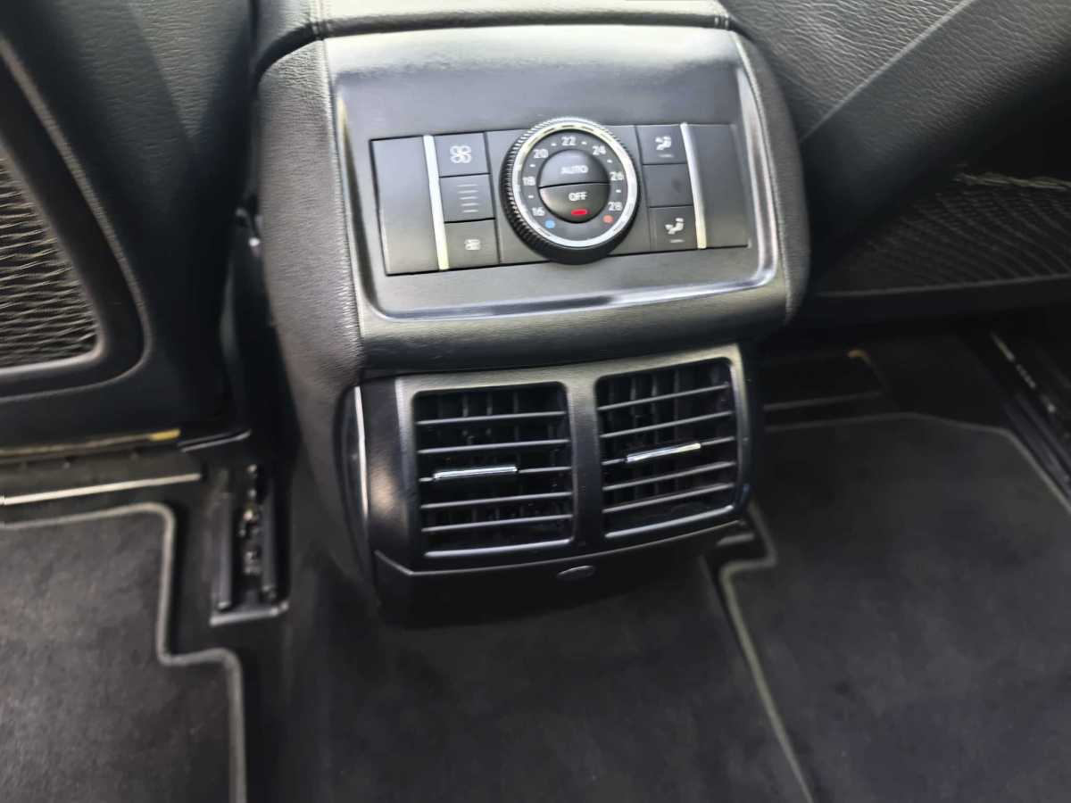 Mercedes-Benz R Class 2016 car image #14