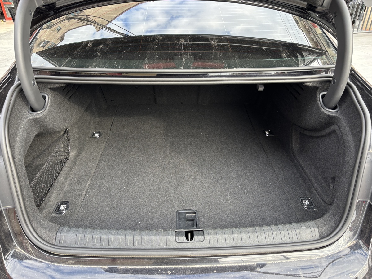 Audi A7L 2023 immagine di auto #14