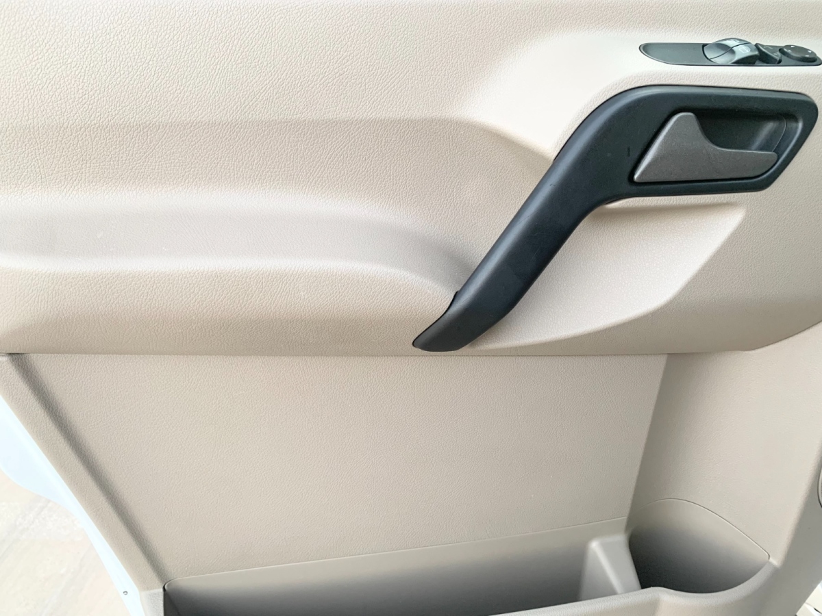 Mercedes-Benz Sprinter 2014 car image #14