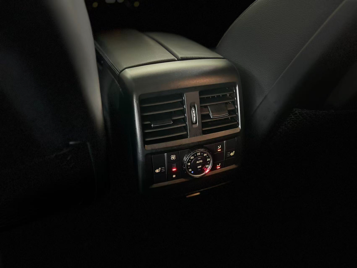 Mercedes-Benz GL Class 2015 #14 Mercedes-Benz GL Class 2015 car image #14