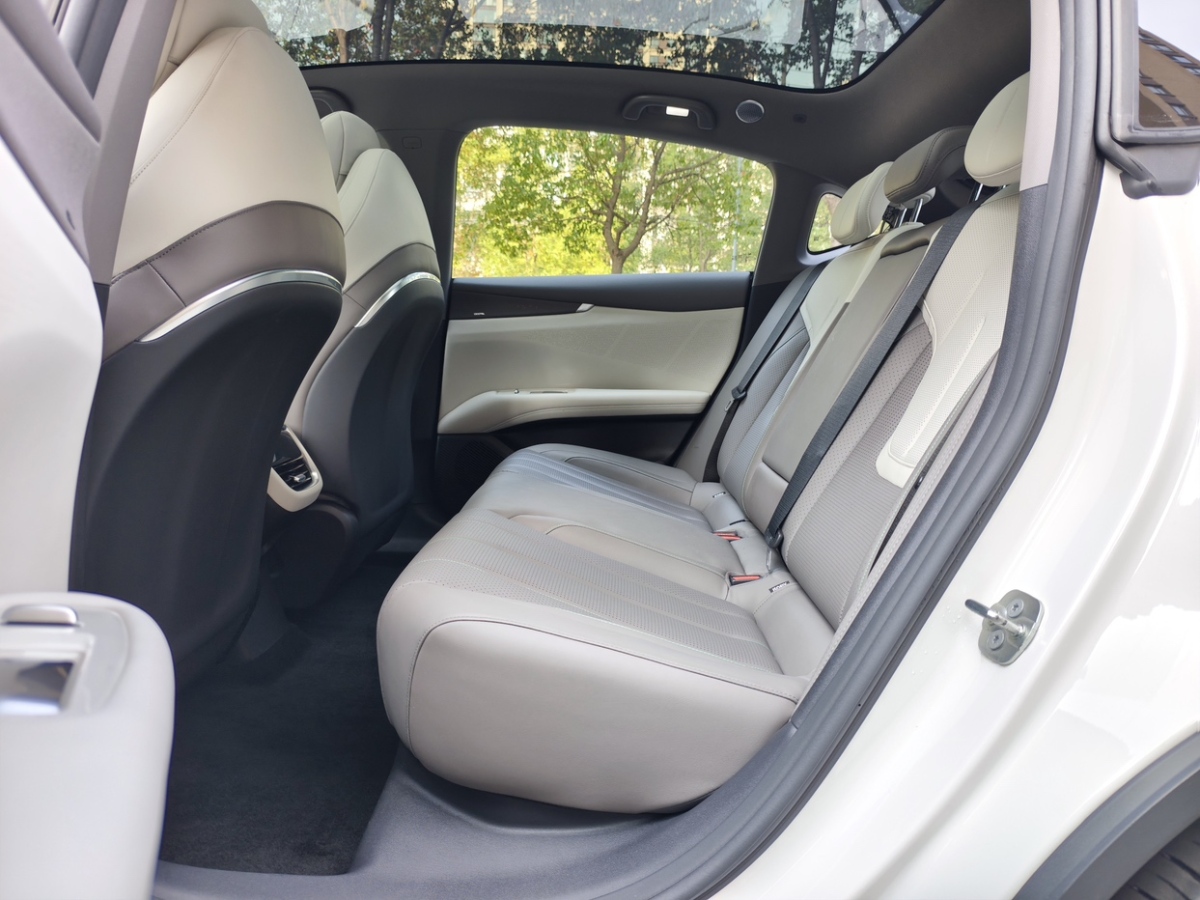 Deepal L07 2024 #14 Deepal L07 2024 car image #14