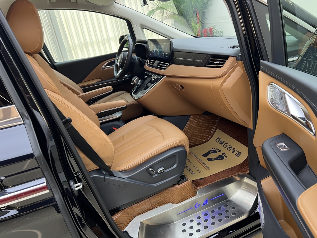 HongQi HQ9 2023 #14 HongQi HQ9 2023 car image #14