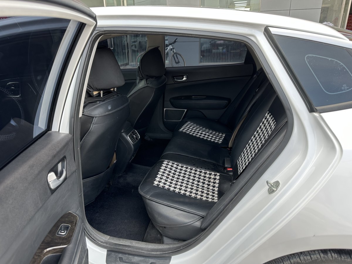 Kia K5 (Imported) 2019 صورة سيارة #14