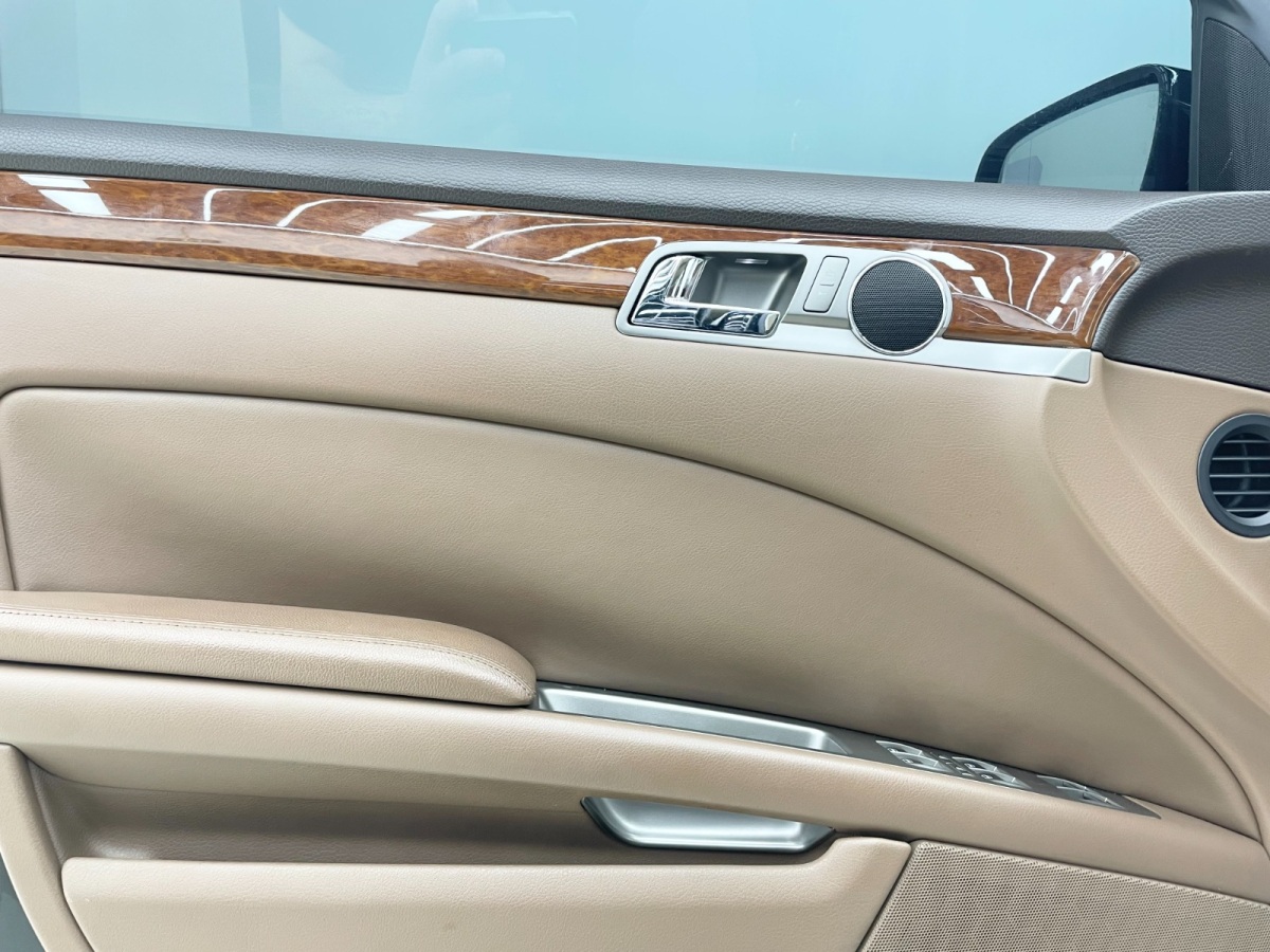 Volkswagen Pheaton 2012 immagine di auto #14