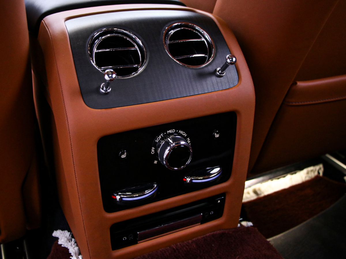 劳斯莱斯 古思特 2023 #14 劳斯莱斯 古思特 2023 汽车图片 #14