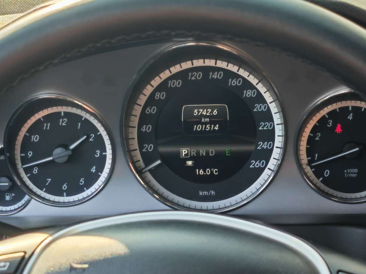 Mercedes-Benz E Class (Imported) 2013 car image #14