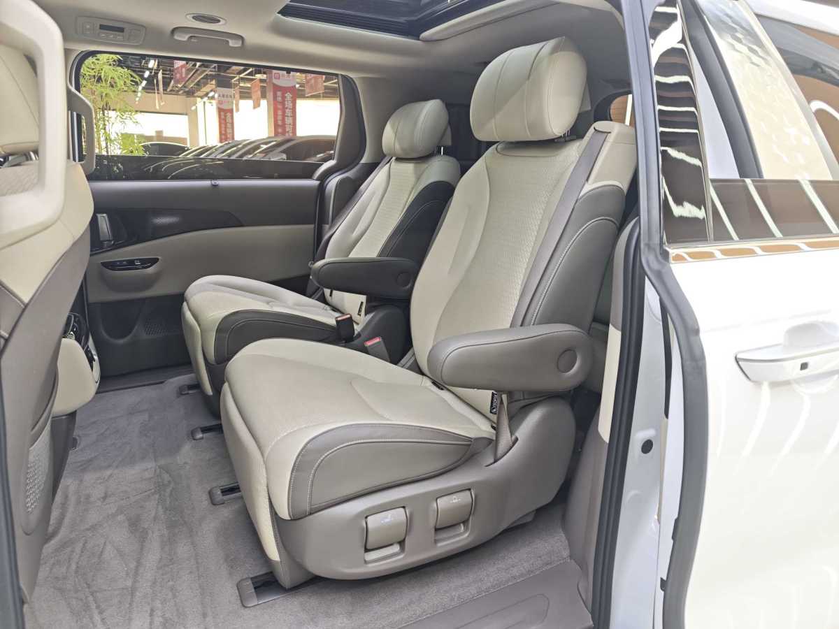 Kia Carnival 2022 immagine di auto #14