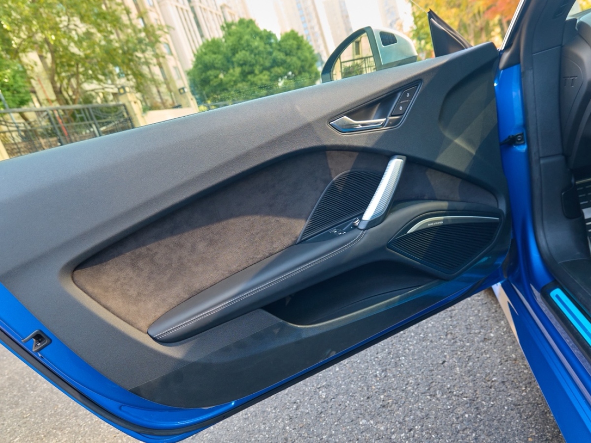 Audi TT RS 2020 car image #14