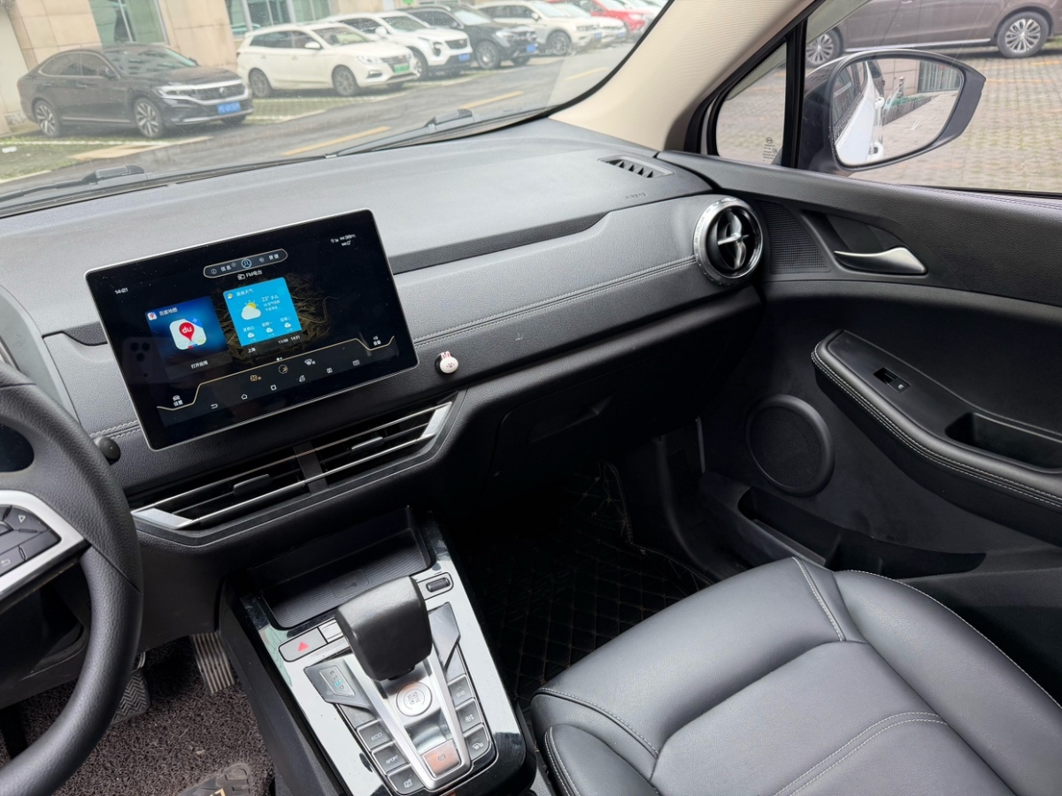 BYD Yuan New Energy 2019 car image #14