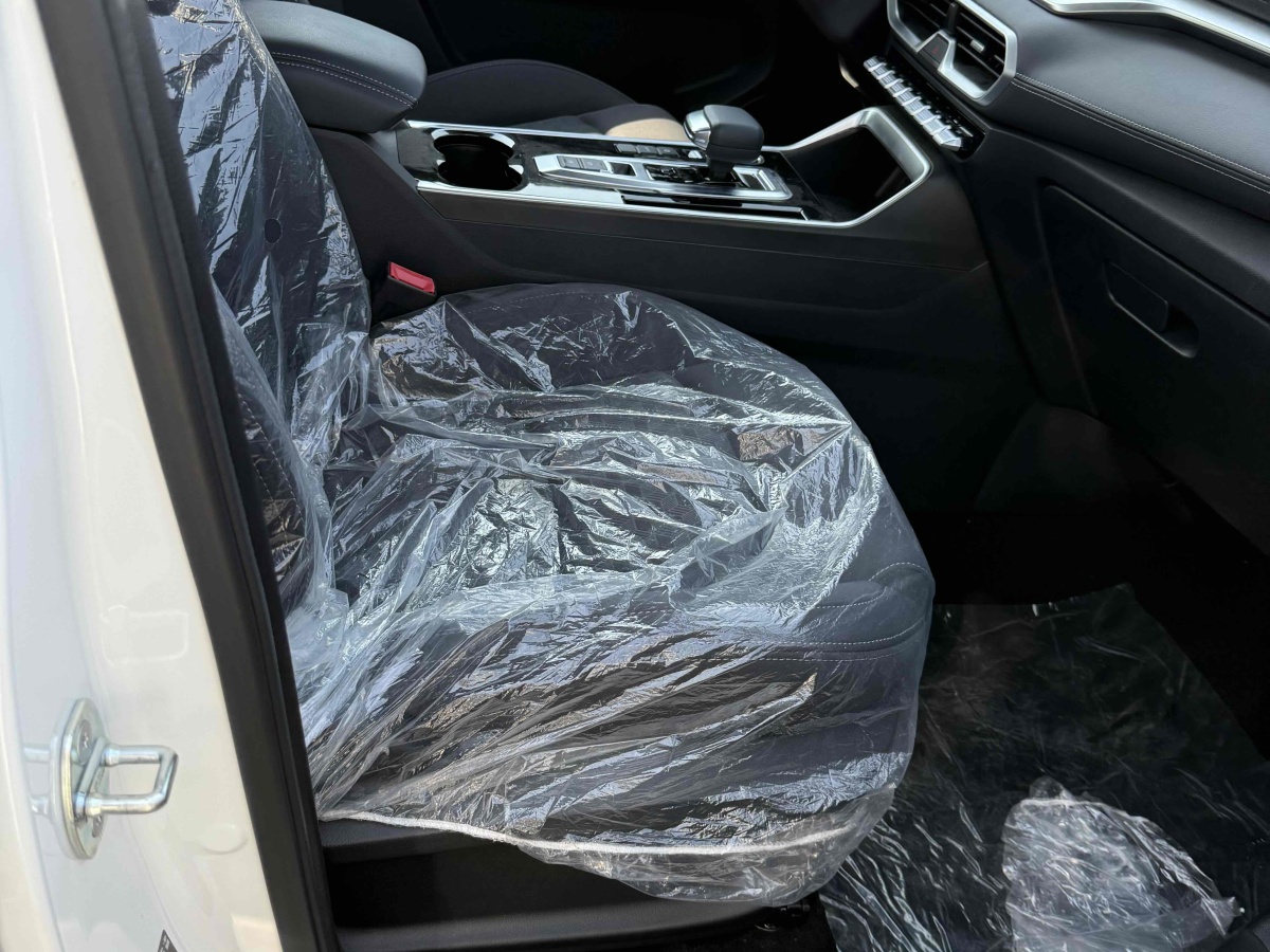 Kaiyi Showjet Pro EV 2025 car image #14